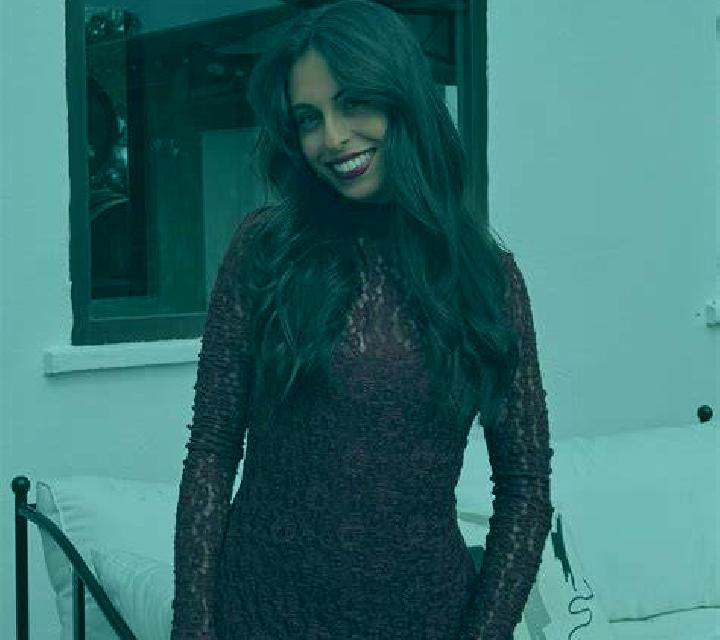 Abril Alfafar escort