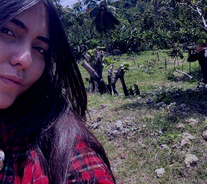 Abril Cartaya escort
