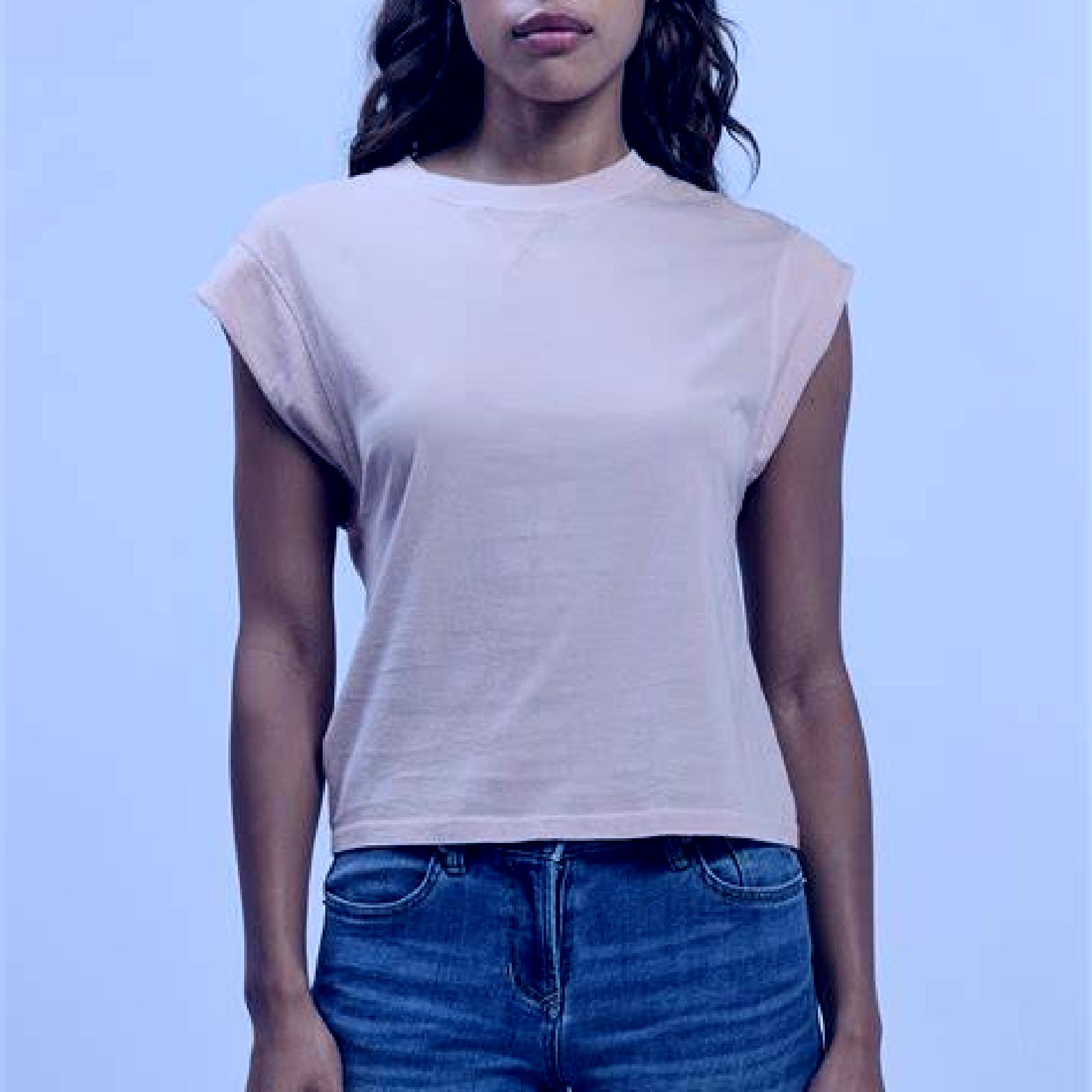 Adriana Jarque de la Val escort