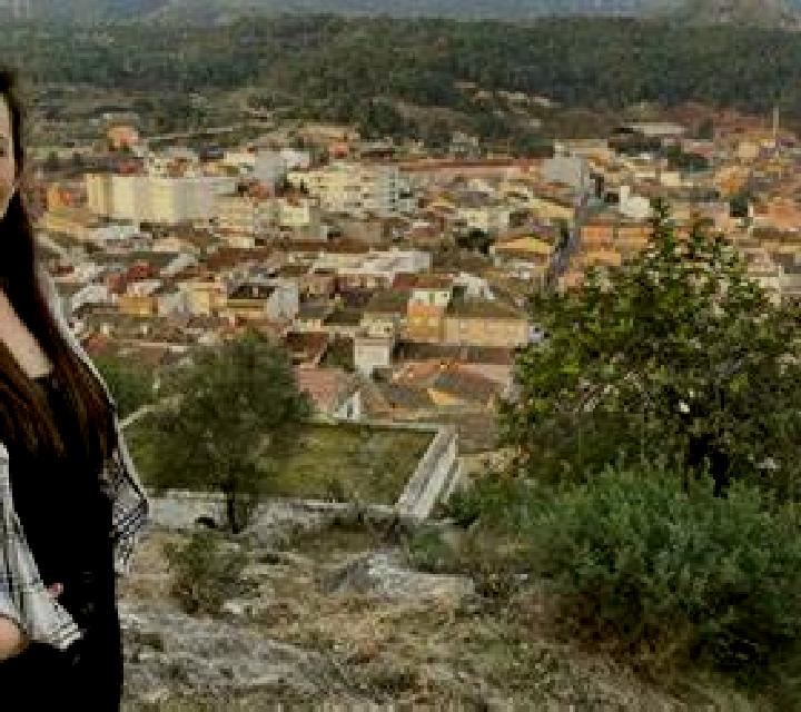 Alba Lezo escort