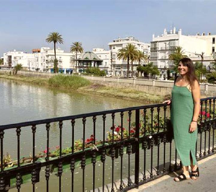 Alejandra Carballeda de Avia escort