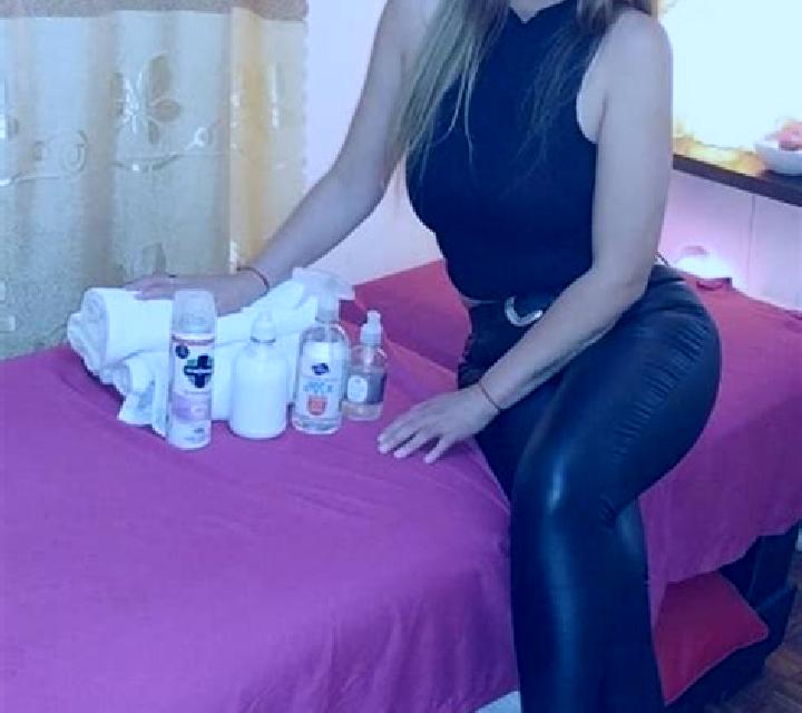 Alejandra Retiro escort