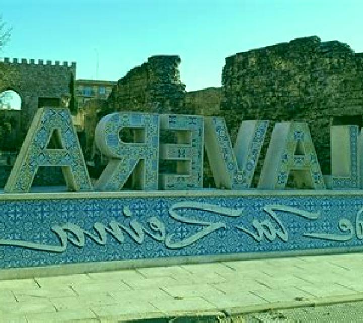 Alejandra Talavera de la Reina escort