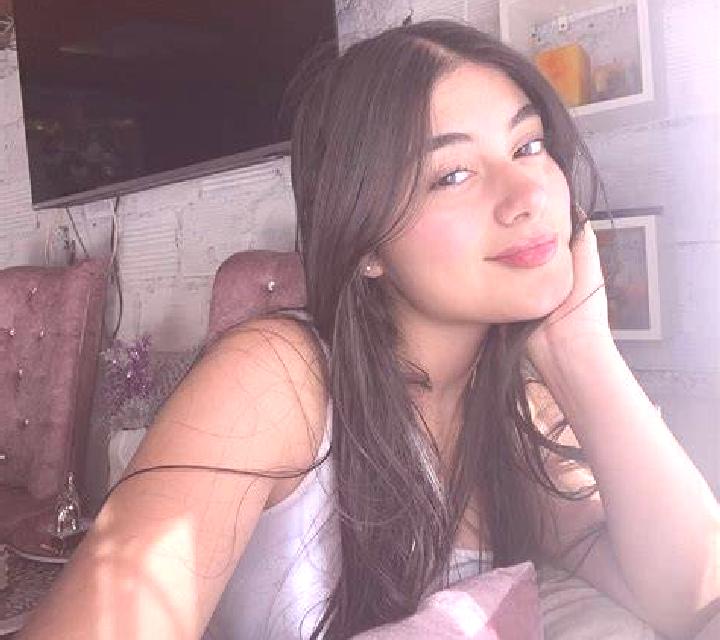 Amanda Albalate de Zorita escort