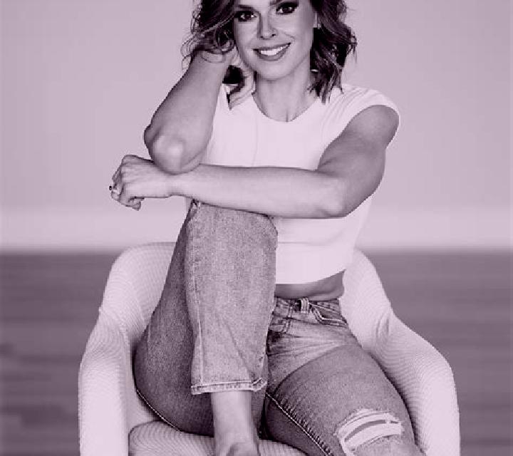 Andrea 3 Cerbon escort