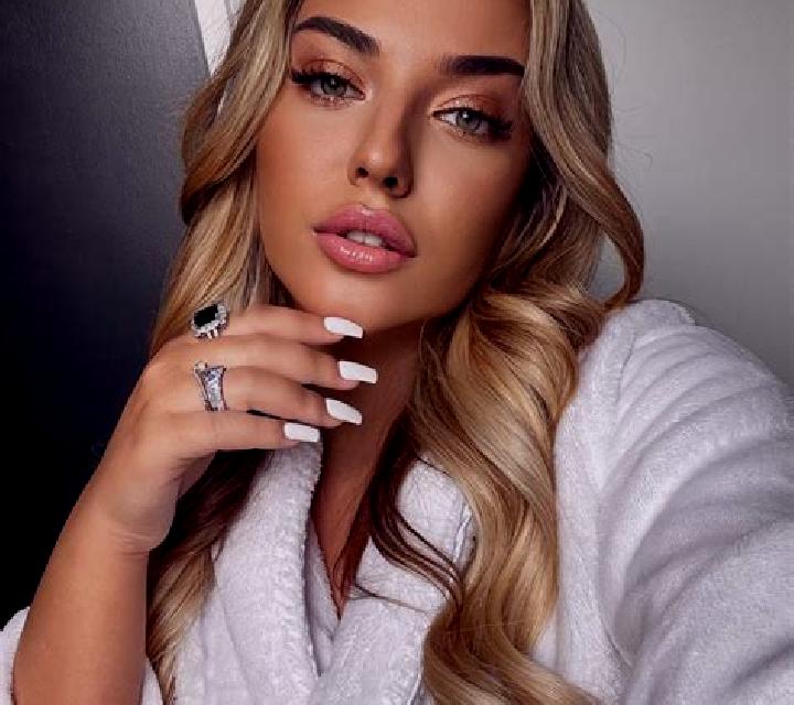 Andrea Cuarte de Huerva escort