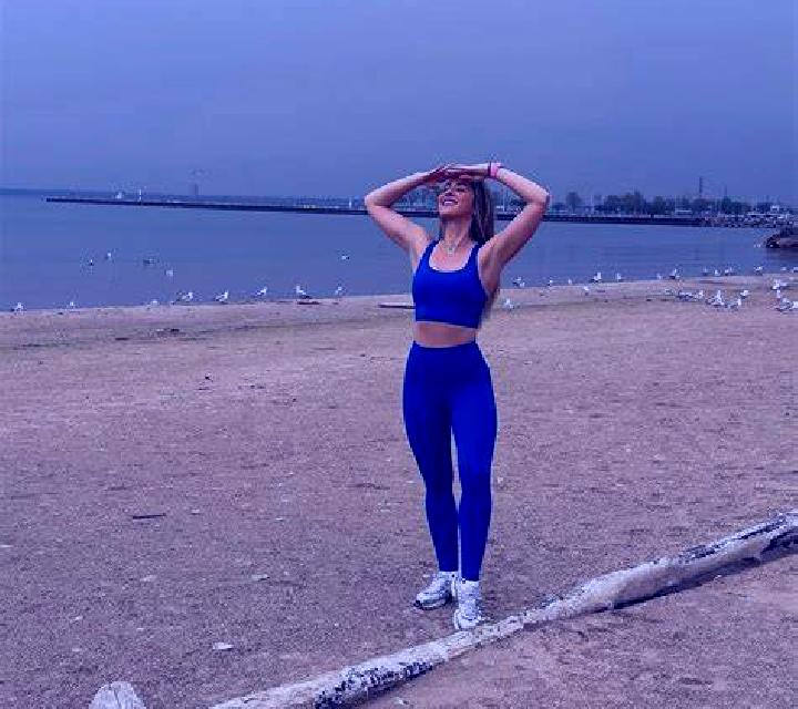 Camila Encinas de Esgueva escort