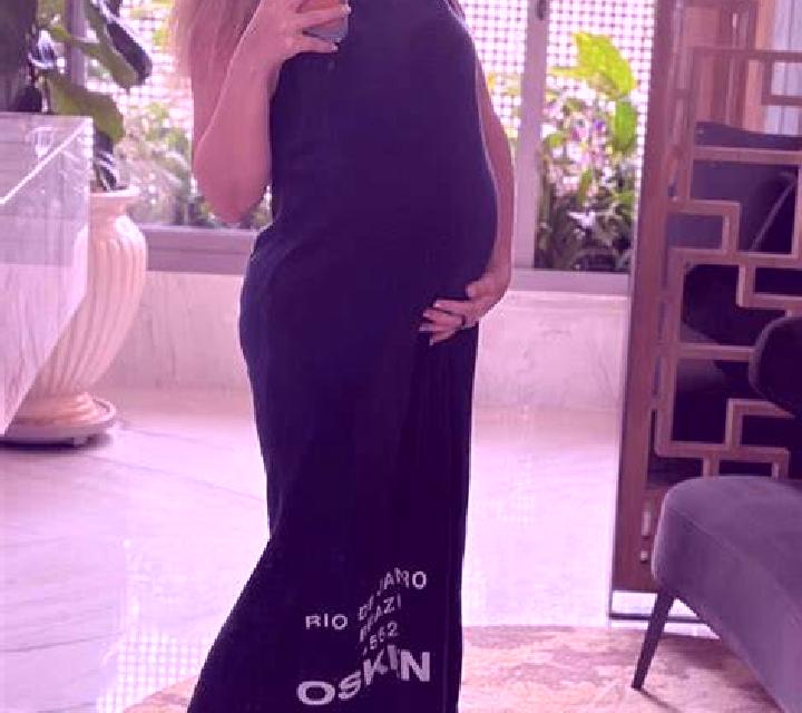 Camila Olmedo escort