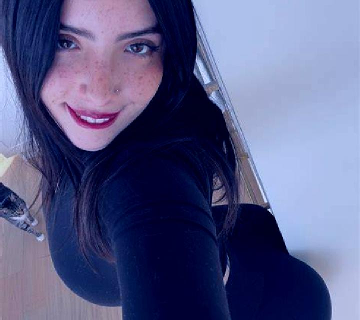 Camila Santibanez de Vidriales escort