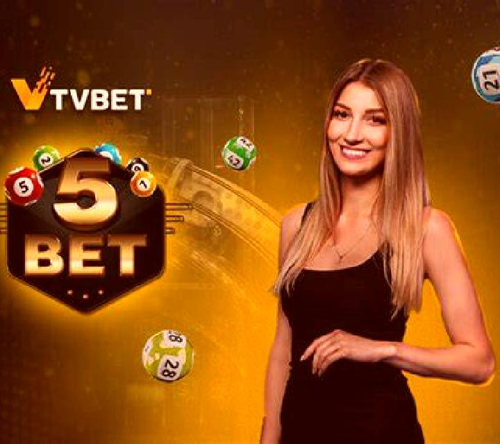 Cielo Pesoz escort