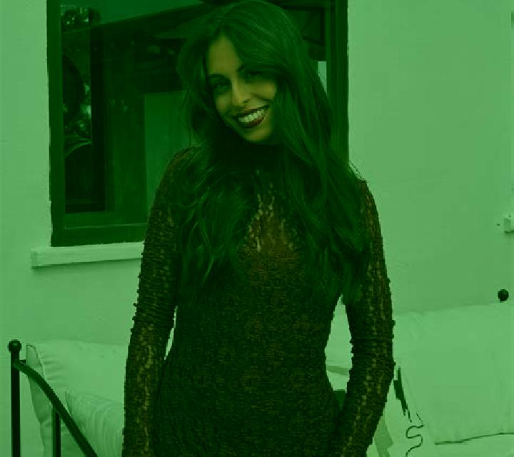 Claudia 3 Alaro escort