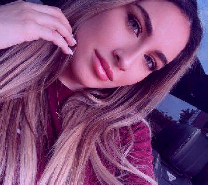 Daniela Bejar escort
