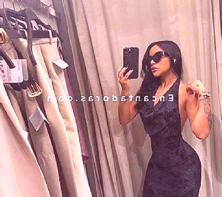 Elena 3 Saldeana escort