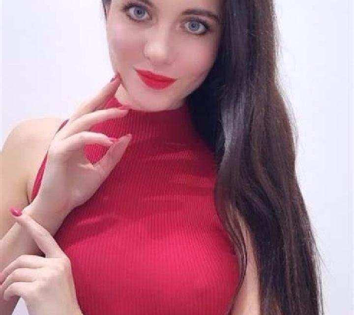 Elena Ubrique escort