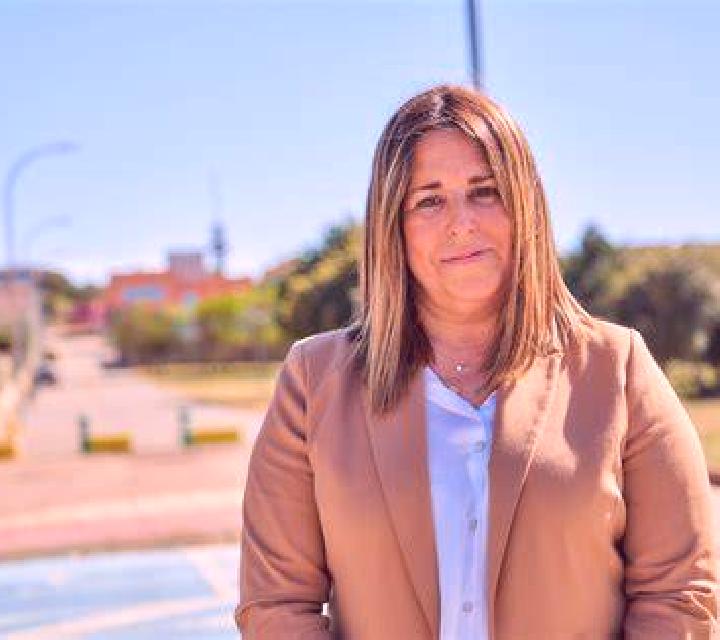 Estrella 2 Ojos-Albos escort