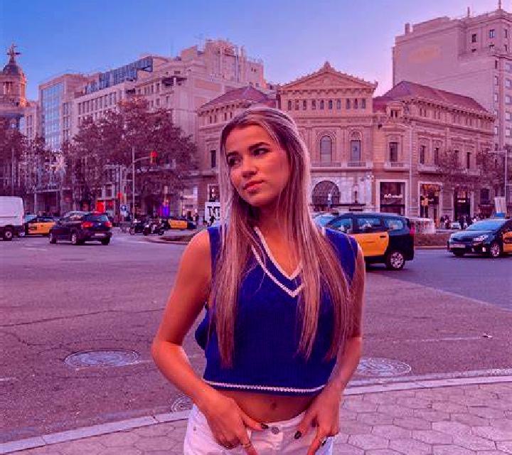 Estrella 3 Torremochuela escort