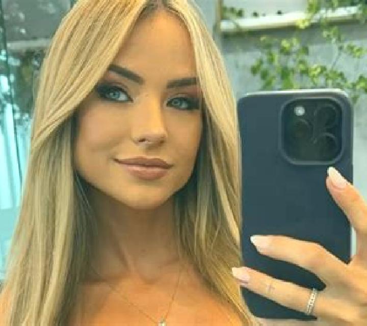 Gabriela Cuacos escort