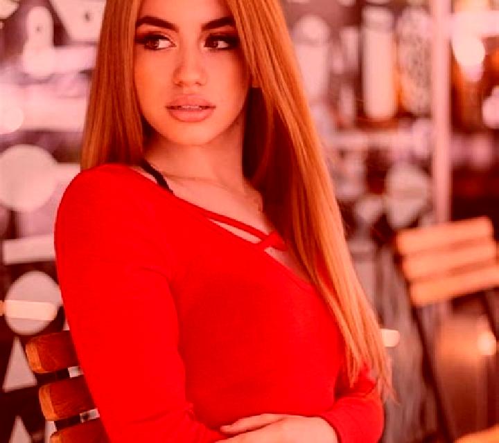 Giulia 2 Bigastro escort