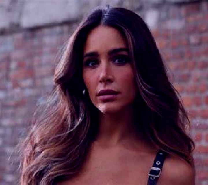 Giulia 3 Valdepenas escort