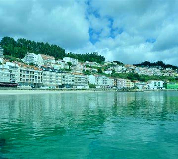Isabela 3 Port de Soller escort