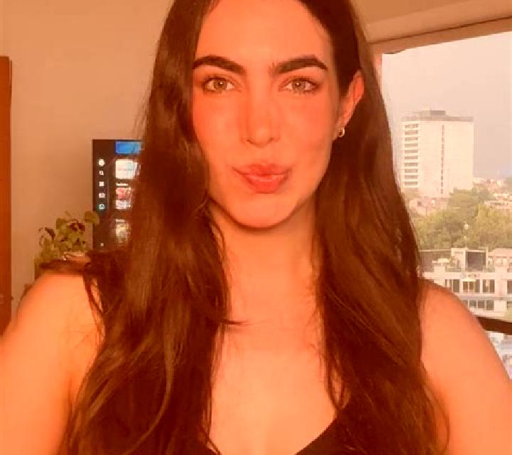 Isabela Campdevanol escort