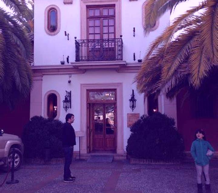 Isabella Abarzuza escort