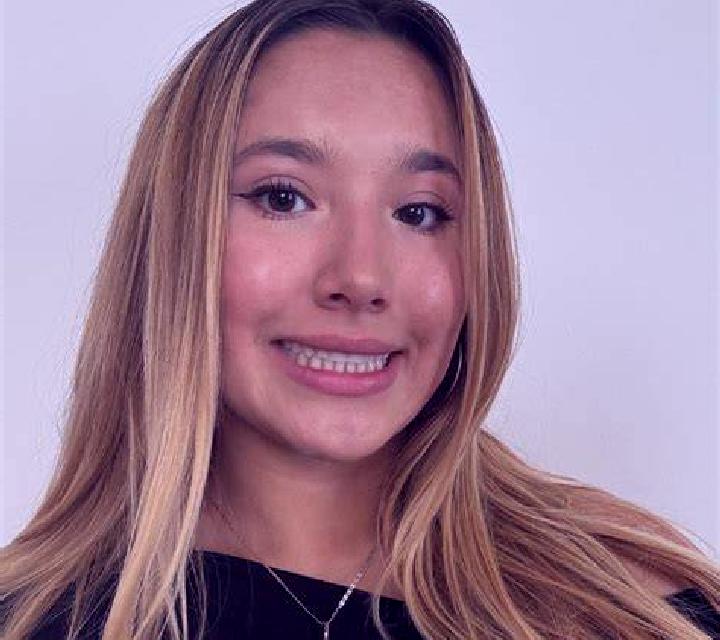 Isabella Mezalocha escort