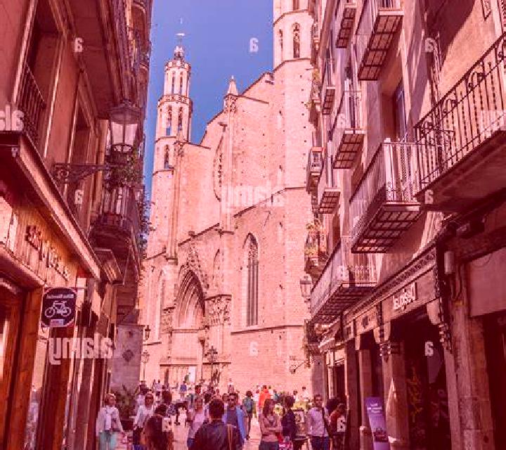 Isabella Sant Pere, Santa Caterina i La Ribera escort