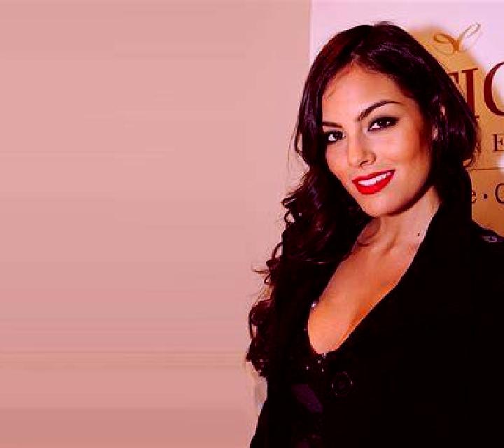 Jade 2 Azutan escort