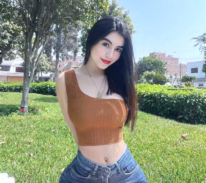 Jade Frigiliana escort