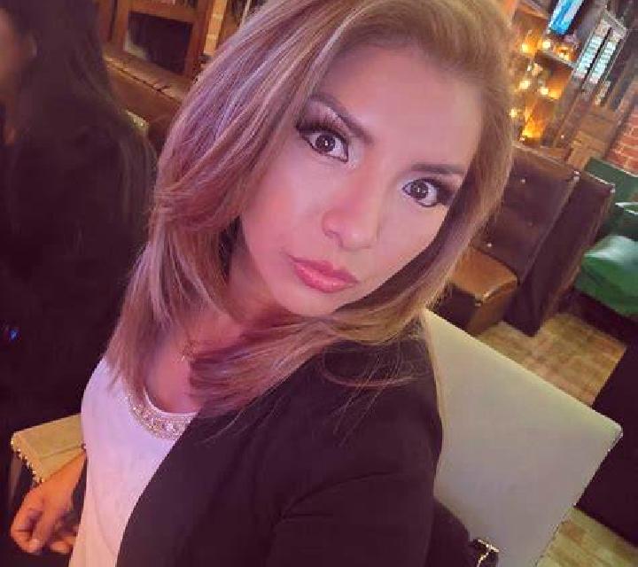 Julia 3 Agres escort