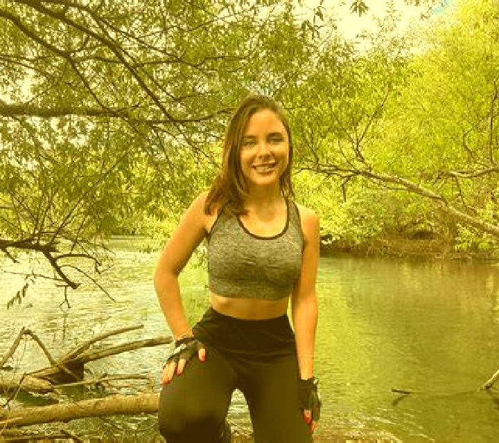 Julia 3 Arama escort