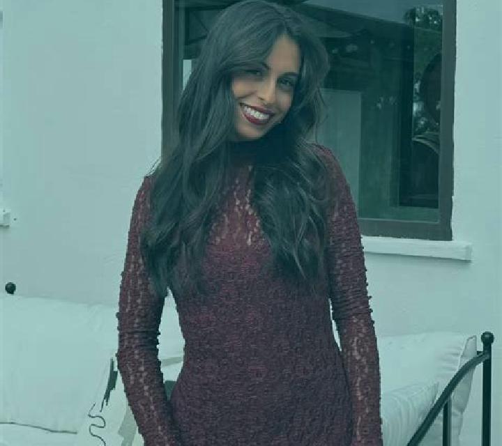 Julia 3 Port de Soller escort