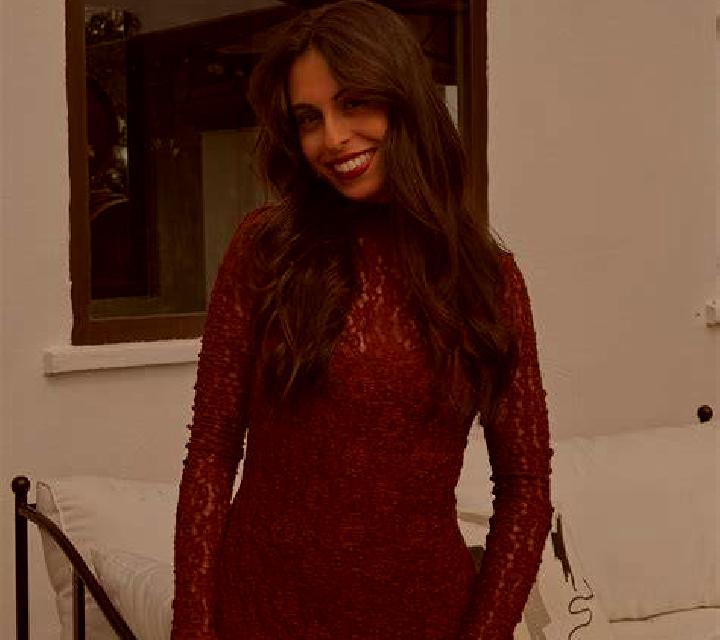 Julia Laguna de Cameros escort