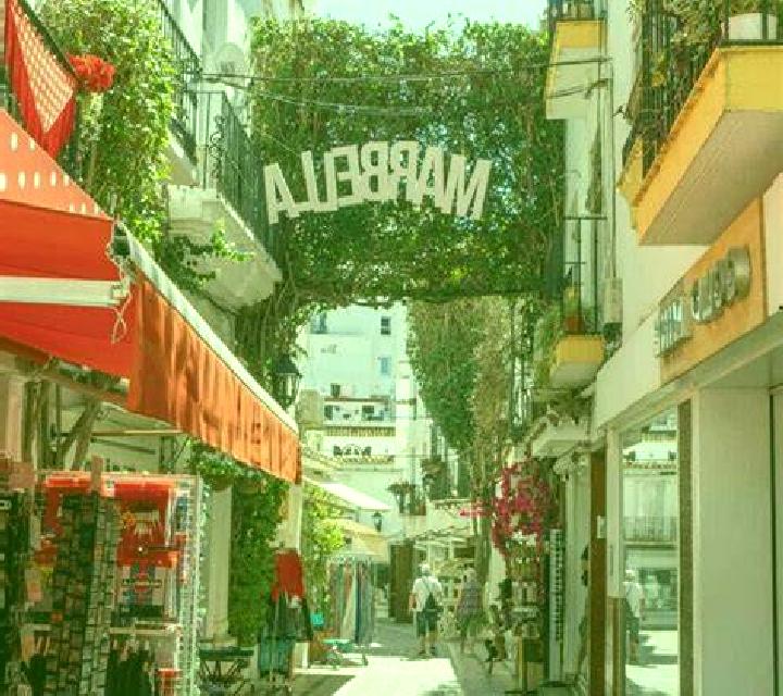 Lola Alacon escort