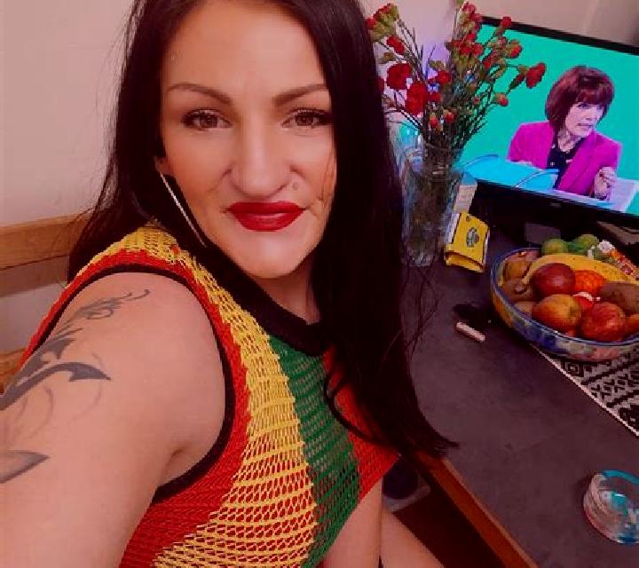 Lorena La Cumbre escort