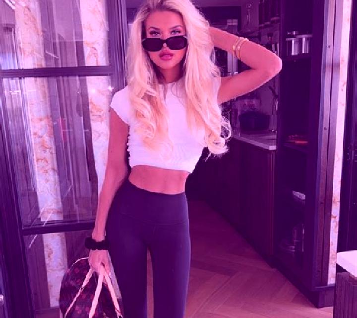 Lorena Tebar escort