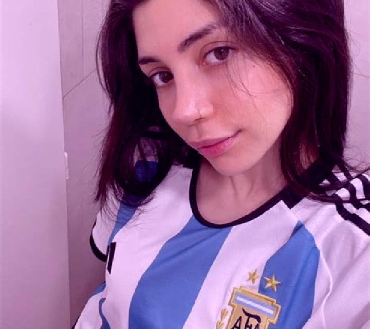 Lucía Albiztur escort