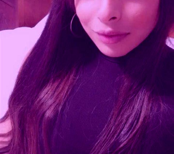 Luna 3 Almendra escort
