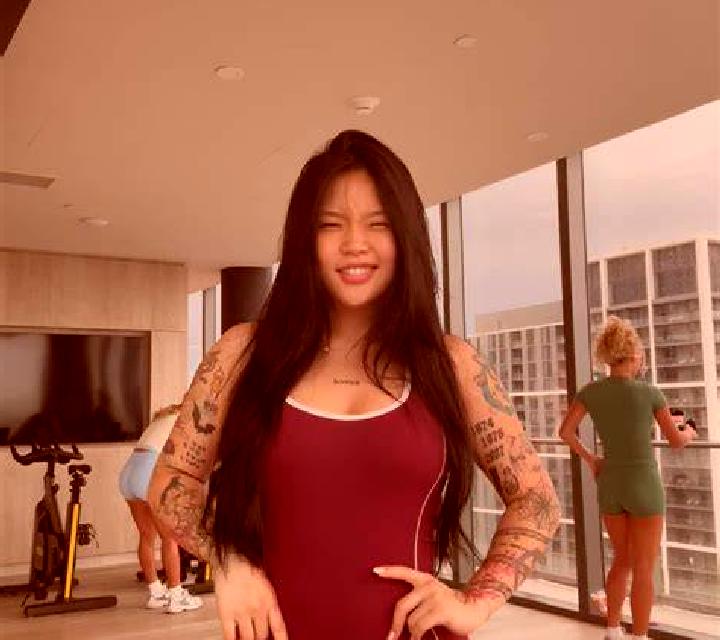 Luna Albiztur escort