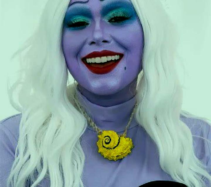 Luna Santa Ursula escort