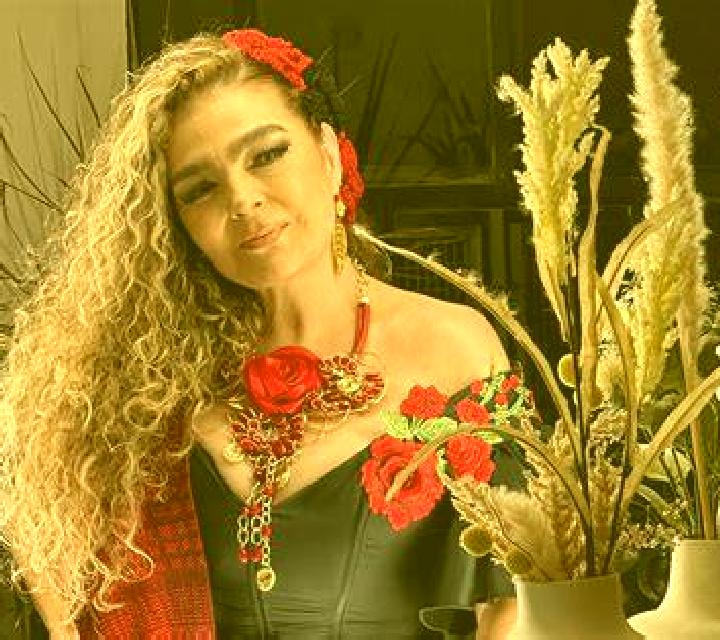 Manuela Instincion escort