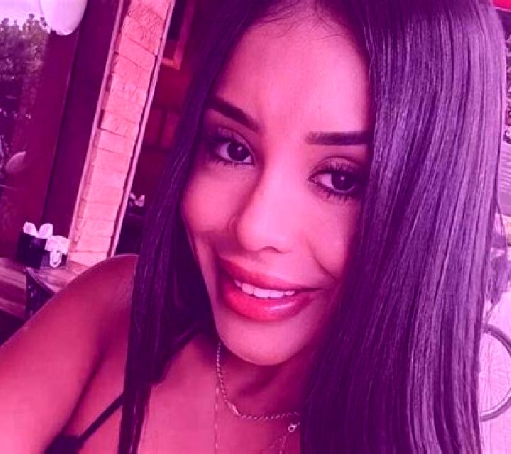 María 3 Adahuesca escort