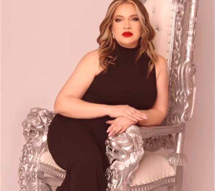 Martina Laguardia escort