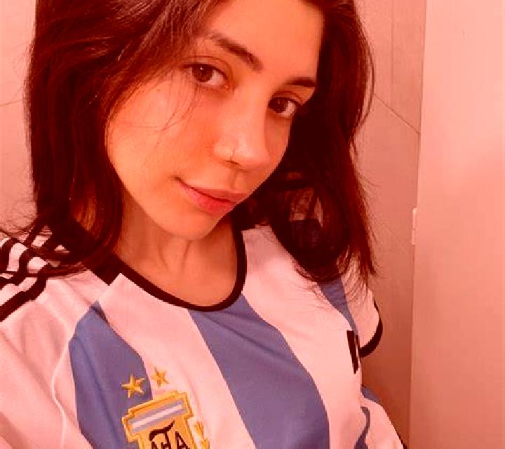 Nadia 2 Contamina escort