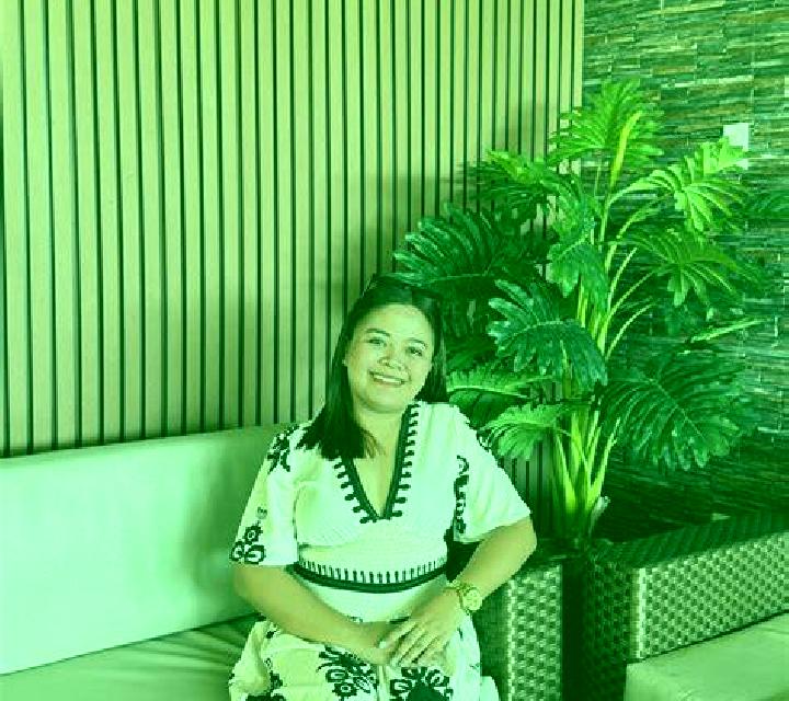 Natalia Tineo escort