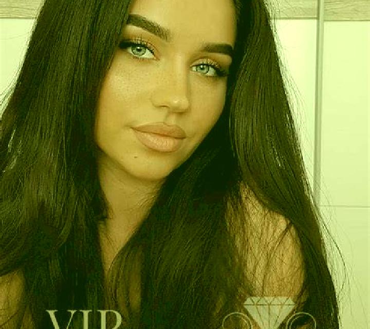 Noa 2 Hermisende escort