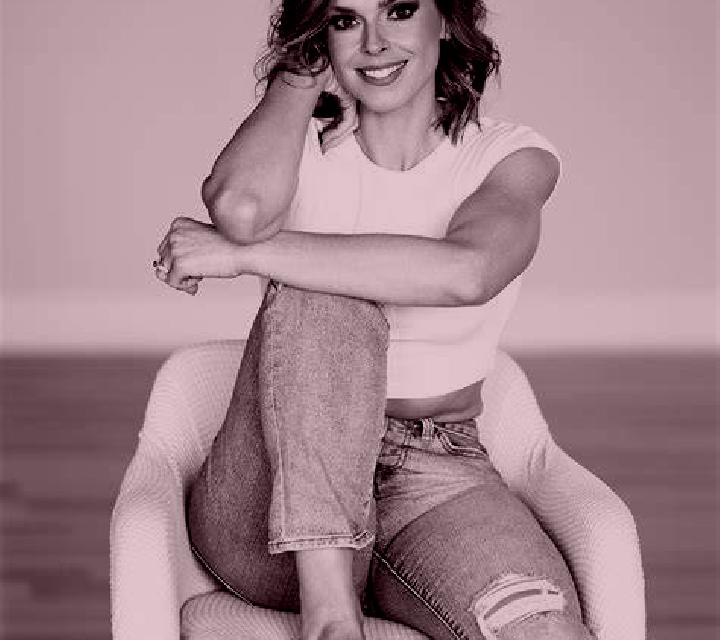 Noa Almonacid de la Sierra escort