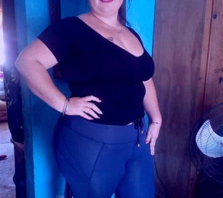 Noa San Adrian del Valle escort