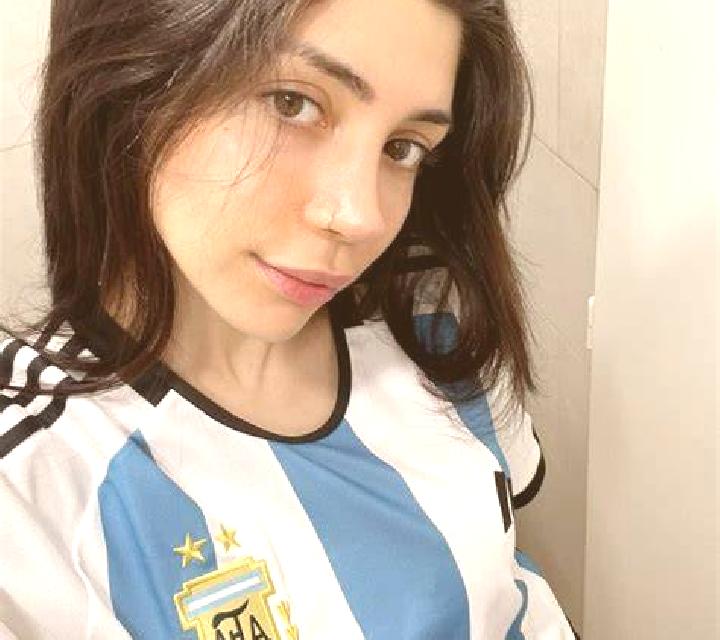 Nora 2 Portomarin escort